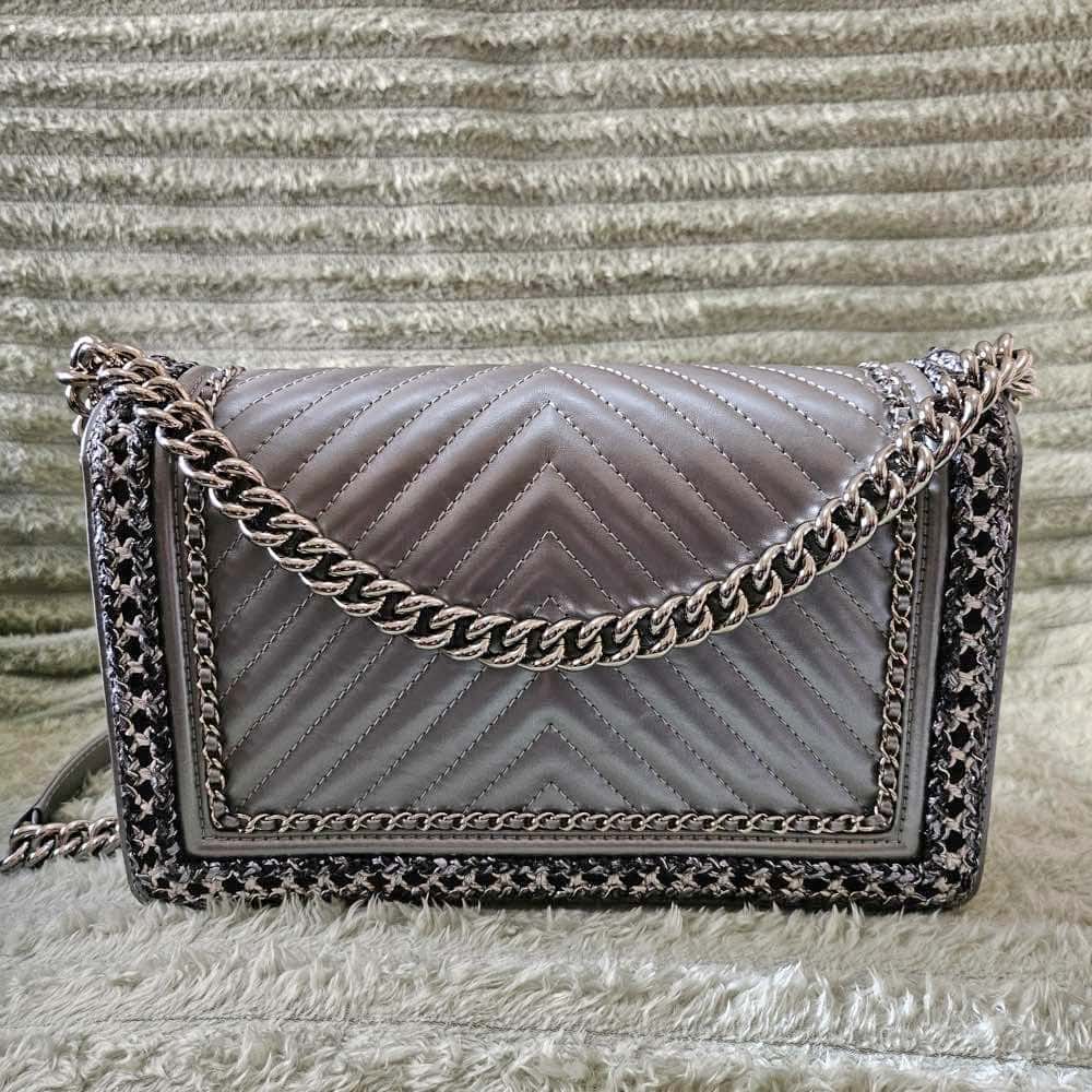 Chanel Boy Silver Leather Silver Good - Box View