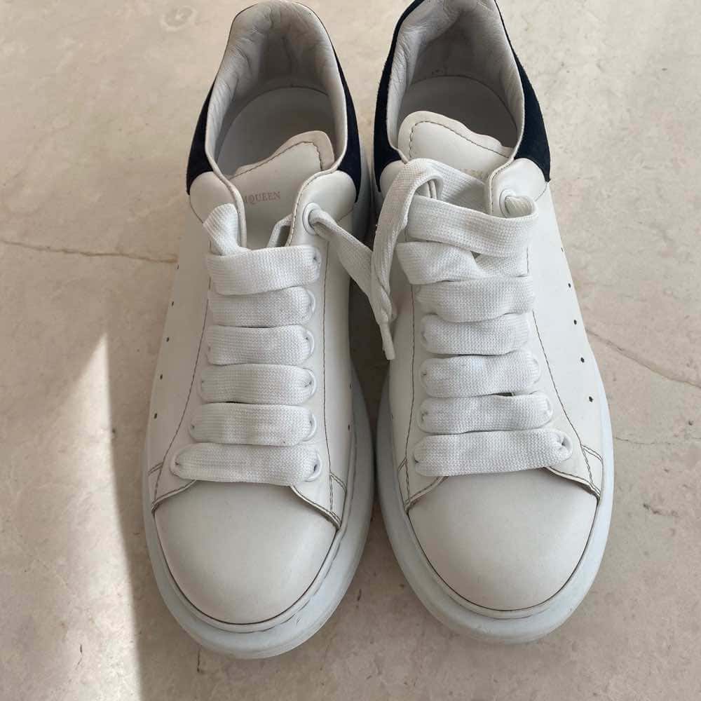 Alexander McQueen Oversized Sneaker White Leather Very good - Box View