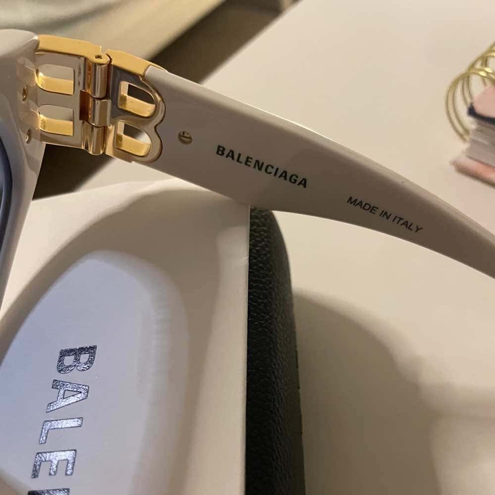 Balenciaga Dynasty White Acetate Never worn, with tag - Model View