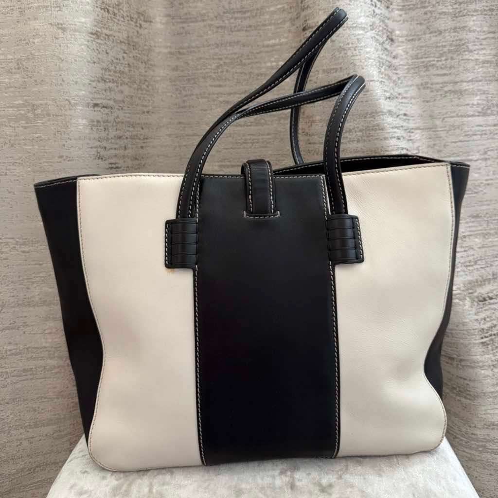 Tod's Leather Tote Bag Black Leather Metal Very good - Back View