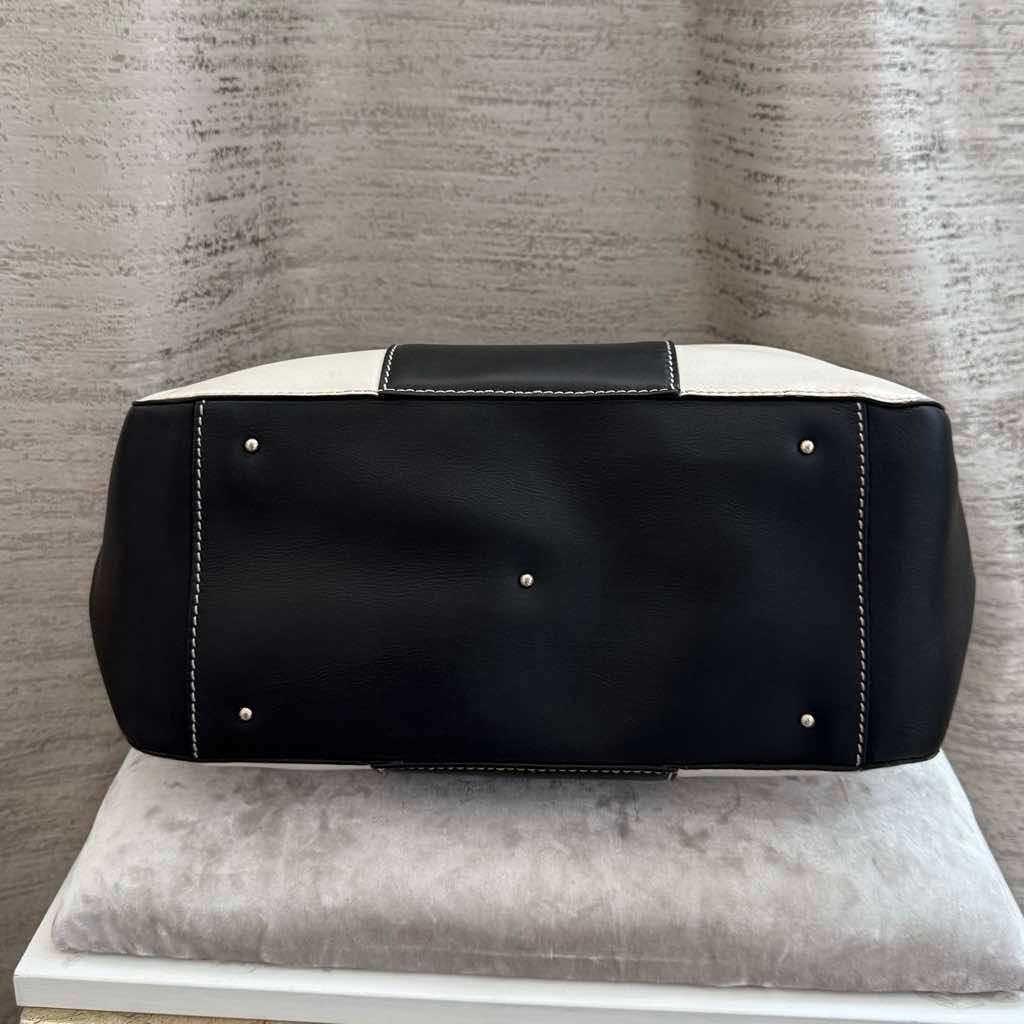 Tod's Leather Tote Bag Black Leather Metal Very good - Inside View