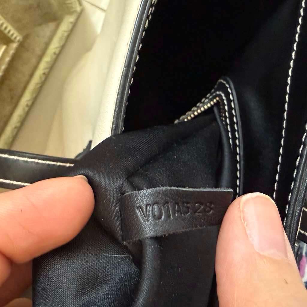 Tod's Leather Tote Bag Black Leather Metal Very good - Box View
