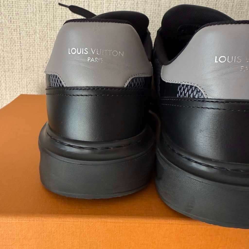 Louis Vuitton LV Trainers Black Leather Very good condition - Inside View