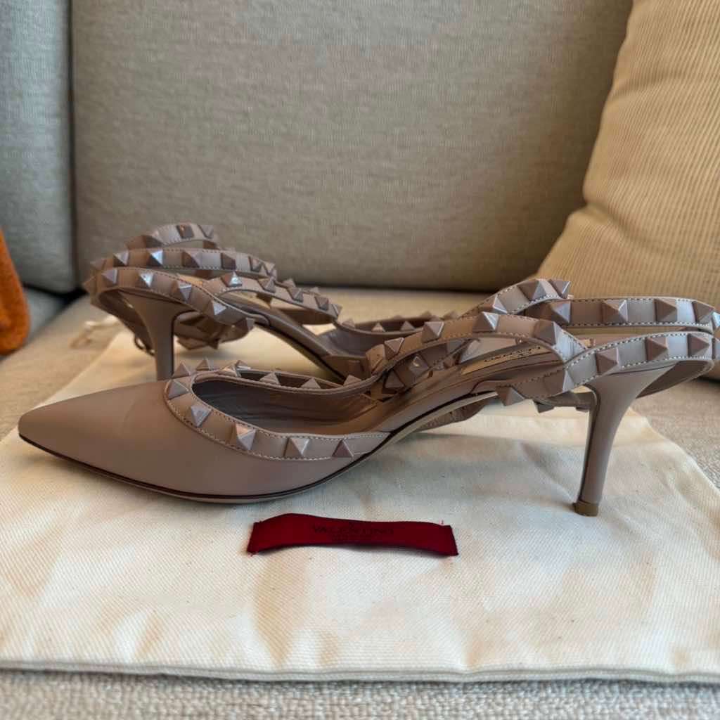 Valentino Rockstud Ankle Strap Pump Brown Leather Very good condition - Back View