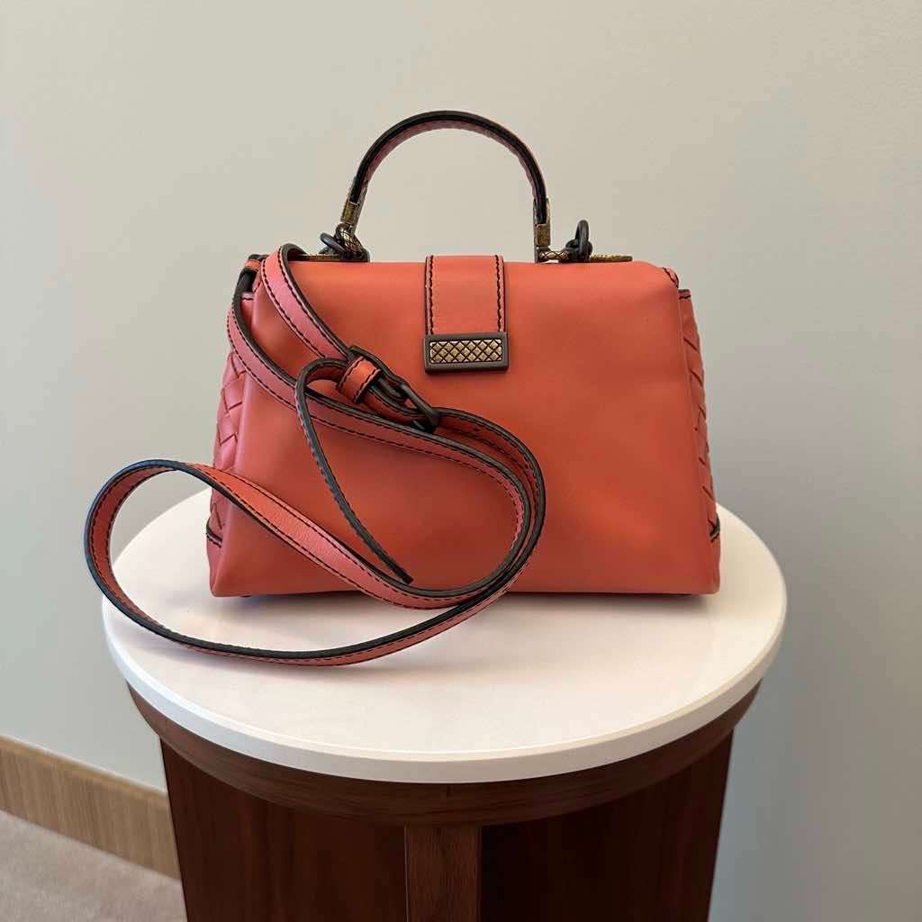 Bottega Veneta Nappa Small Piazza Pink Leather Leather Good condition - Back View