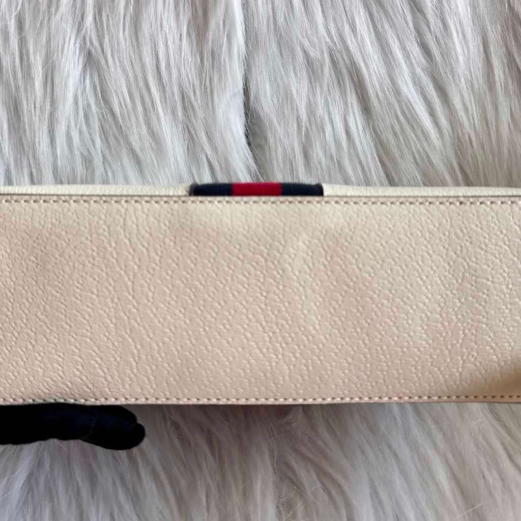 Gucci White Ophidia Shoulder Bag White Leather Never worn - Inside View