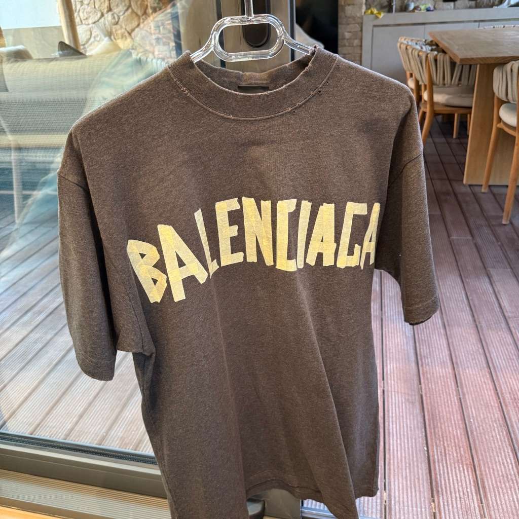 Balenciaga Oversized Unisex Grey Very good condition - Model View