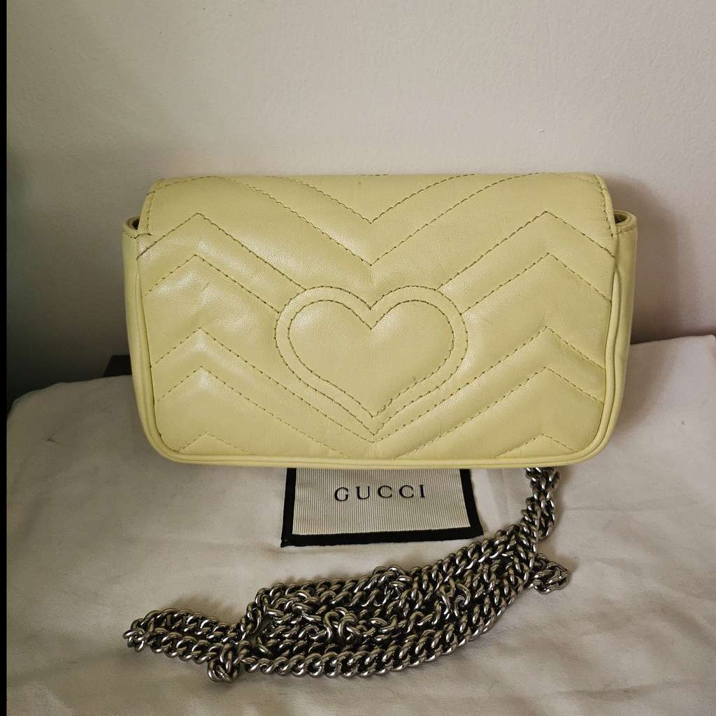 Gucci Super Mini Marmont Yellow Leather Good condition - Back View