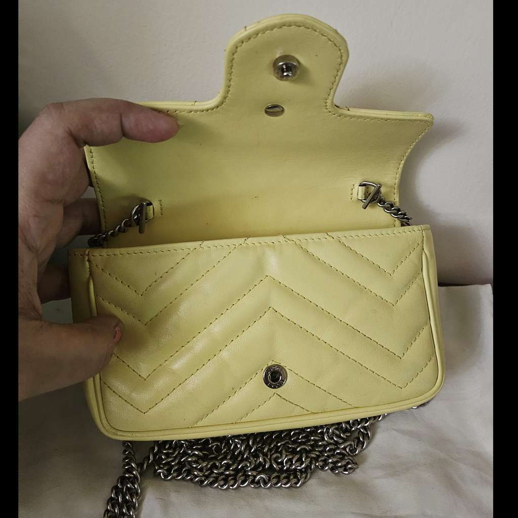 Gucci Super Mini Marmont Yellow Leather Good condition - Inside View