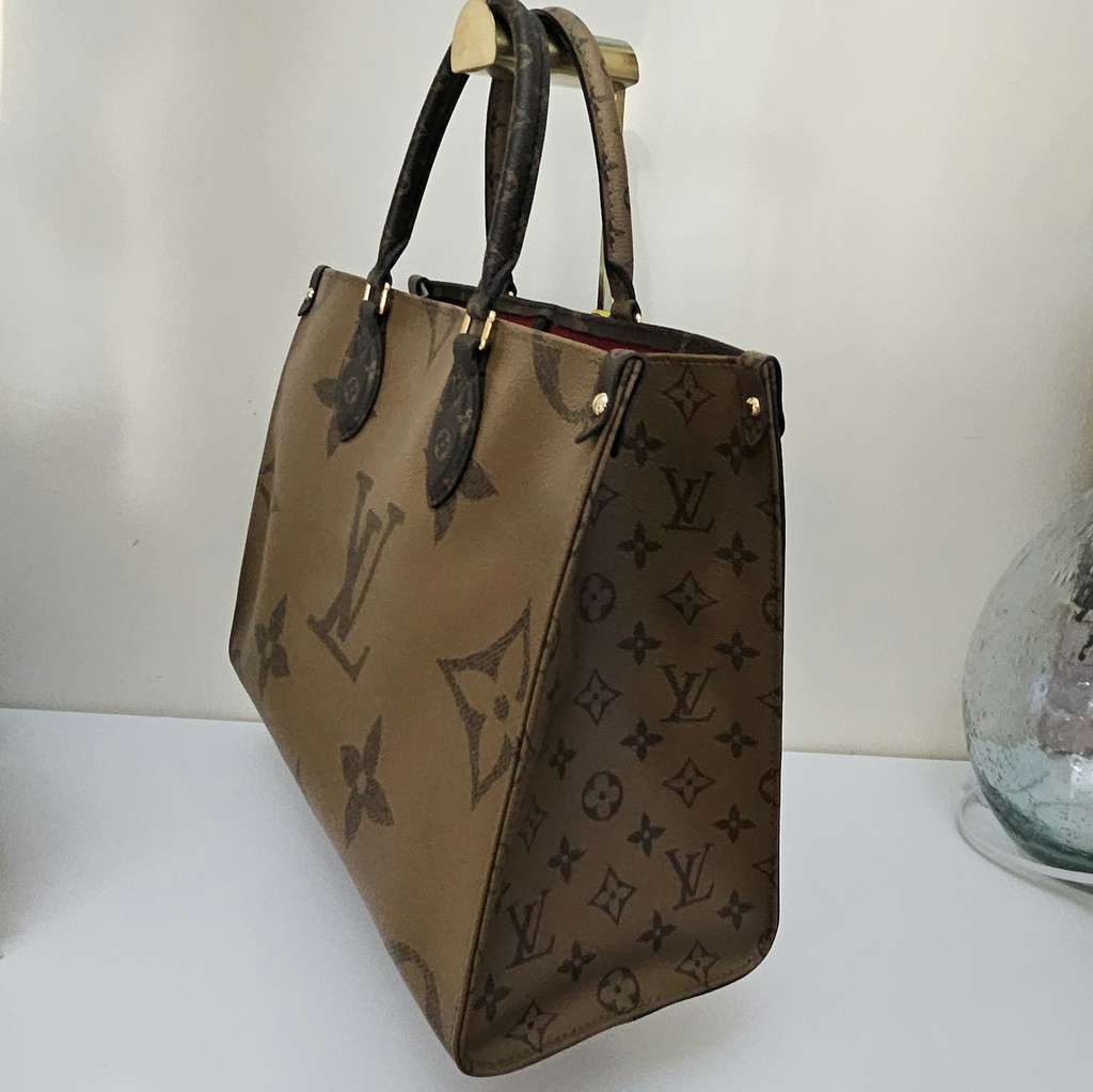 Louis Vuitton On The Go MM Bag Brown Canvas Good condition - Model View