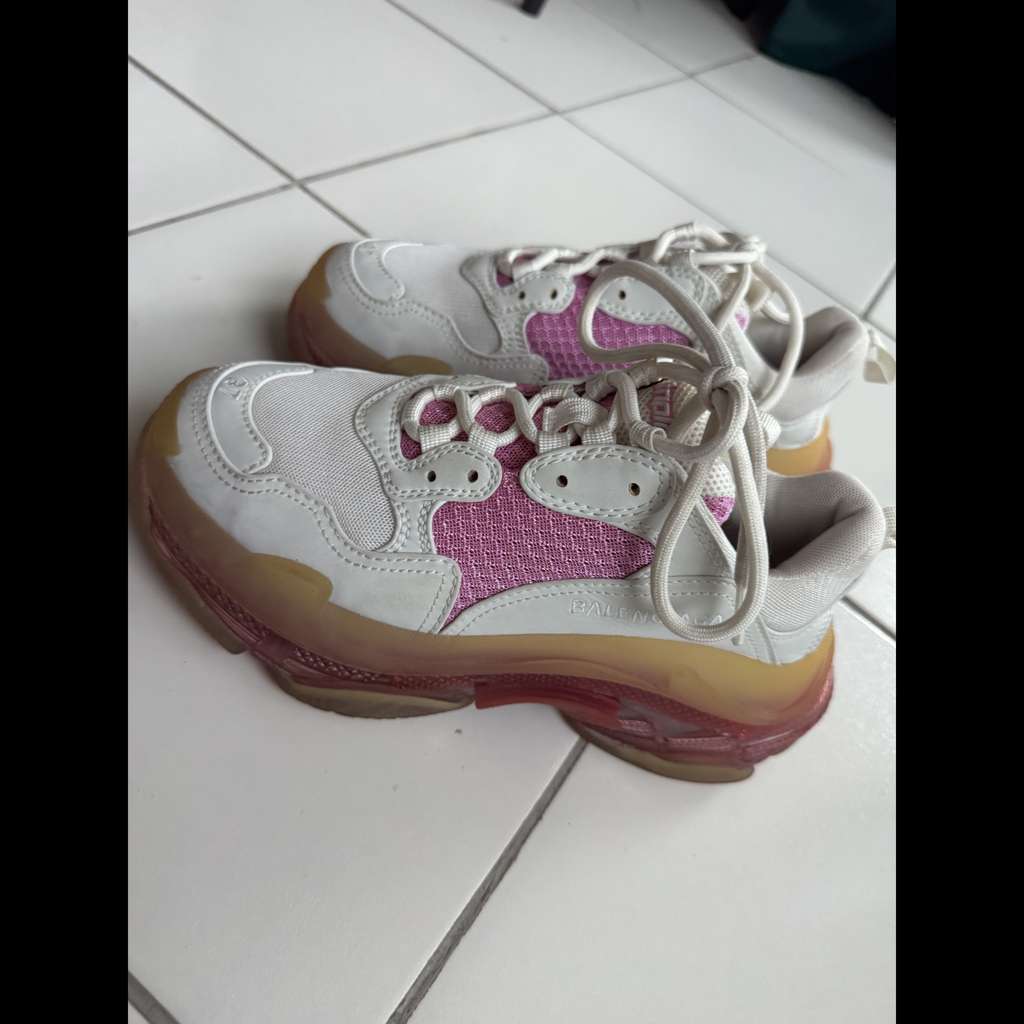 Balenciaga Triple S Sneakers White Very good condition - Back View