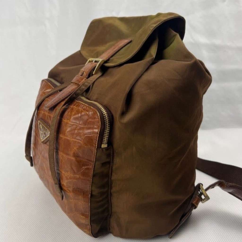 Prada Crocodile-Embossed Leather Brown Very good condition - Inside View