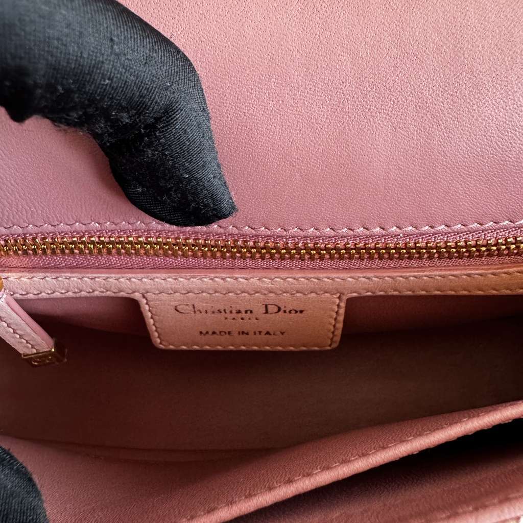 Christian Dior Caro Small Shoulder Bag Pink Leather Very good condition - Model View