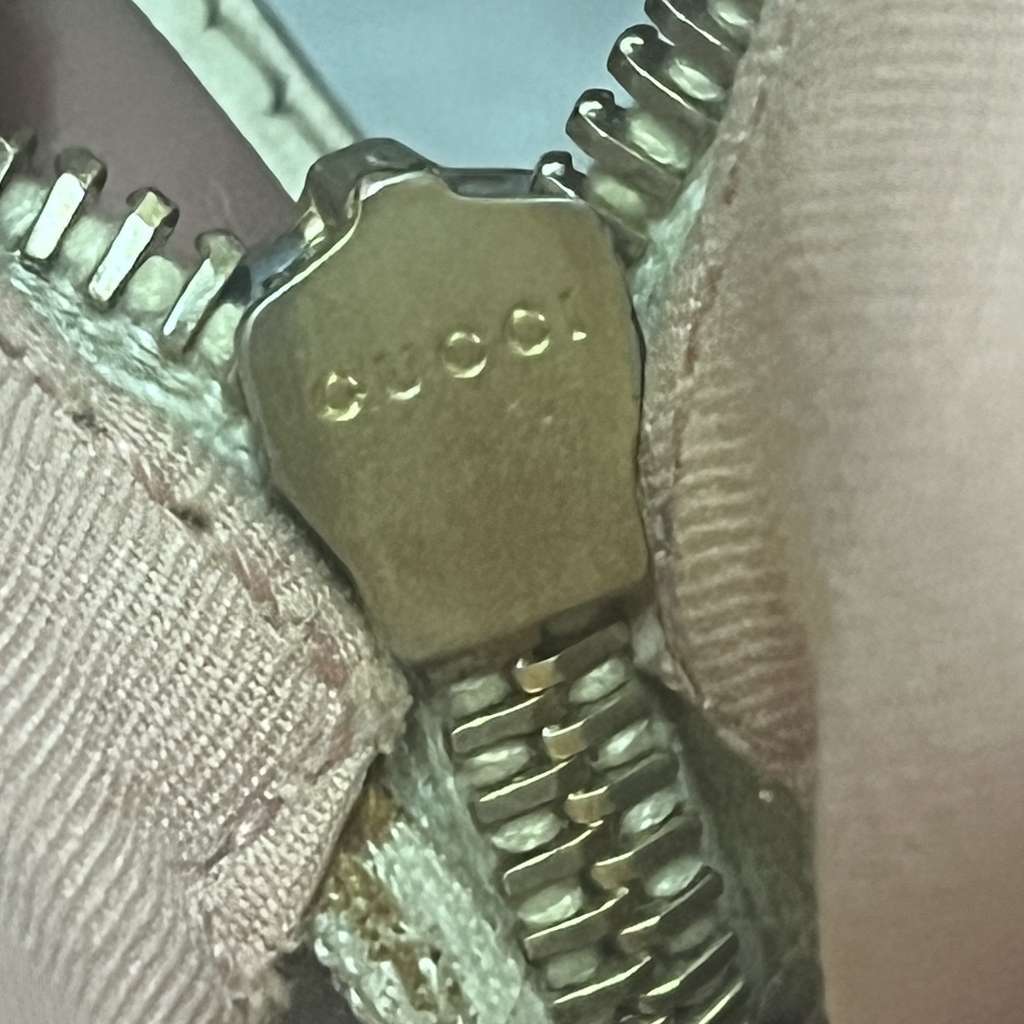 Gucci Abbey Pink Good condition - Model View