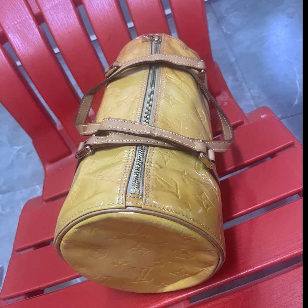 Louis Vuitton Bedford Vernis Yellow Good condition - Box View