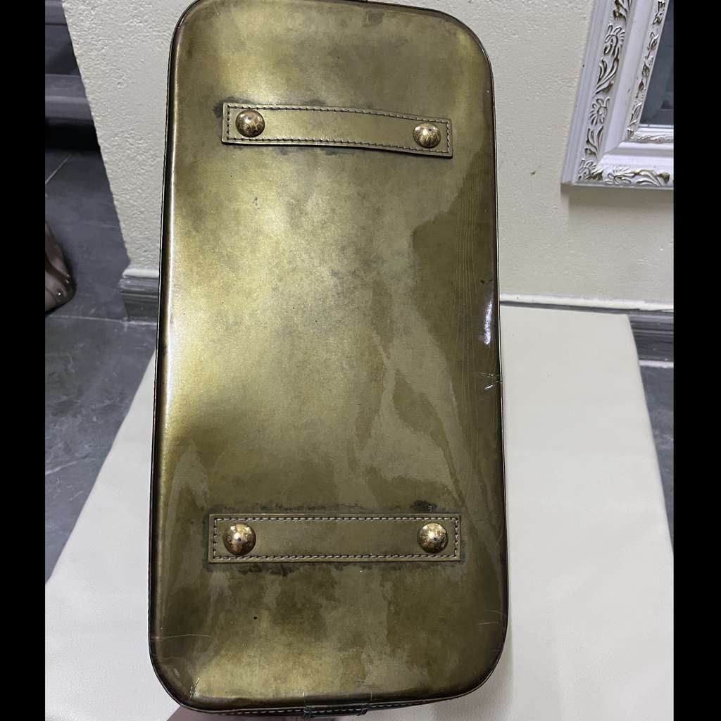 Louis Vuitton Alma GM Brown Very good - Model View