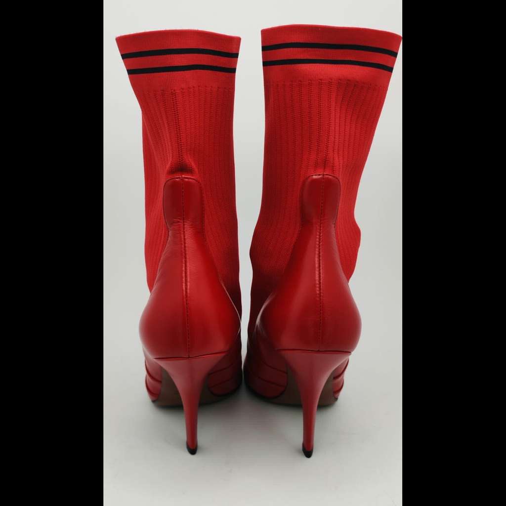 Fendi Fendi Red Leather Boots Red Canvas Very good condition - Inside View