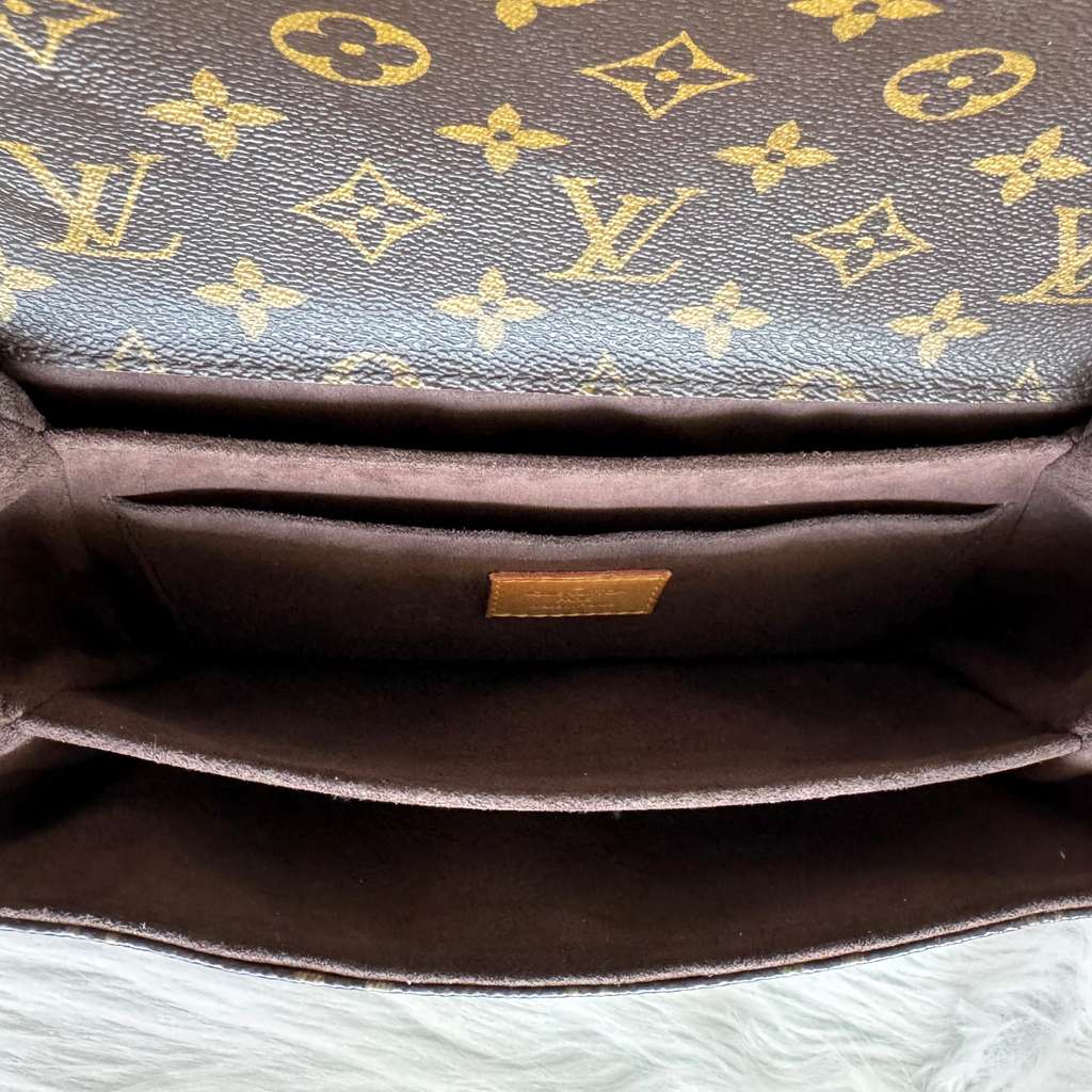 Louis Vuitton Monogram Pochette Metis Brown Leather Very good condition - Model View