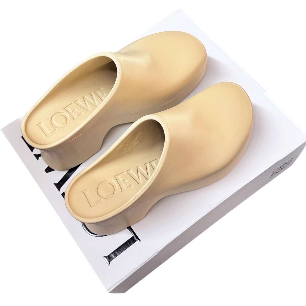 Loewe Loewe Terra Foam Clog White Rubber Never worn, with tag - Model View