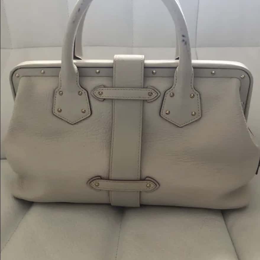 Louis Vuitton Ingénieux Leather Handbag White Leather Good condition - Box View
