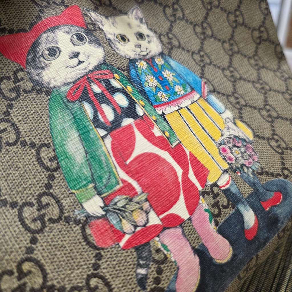 Gucci Gucci GG Supreme Cat Camel Canvas Good condition - Box View
