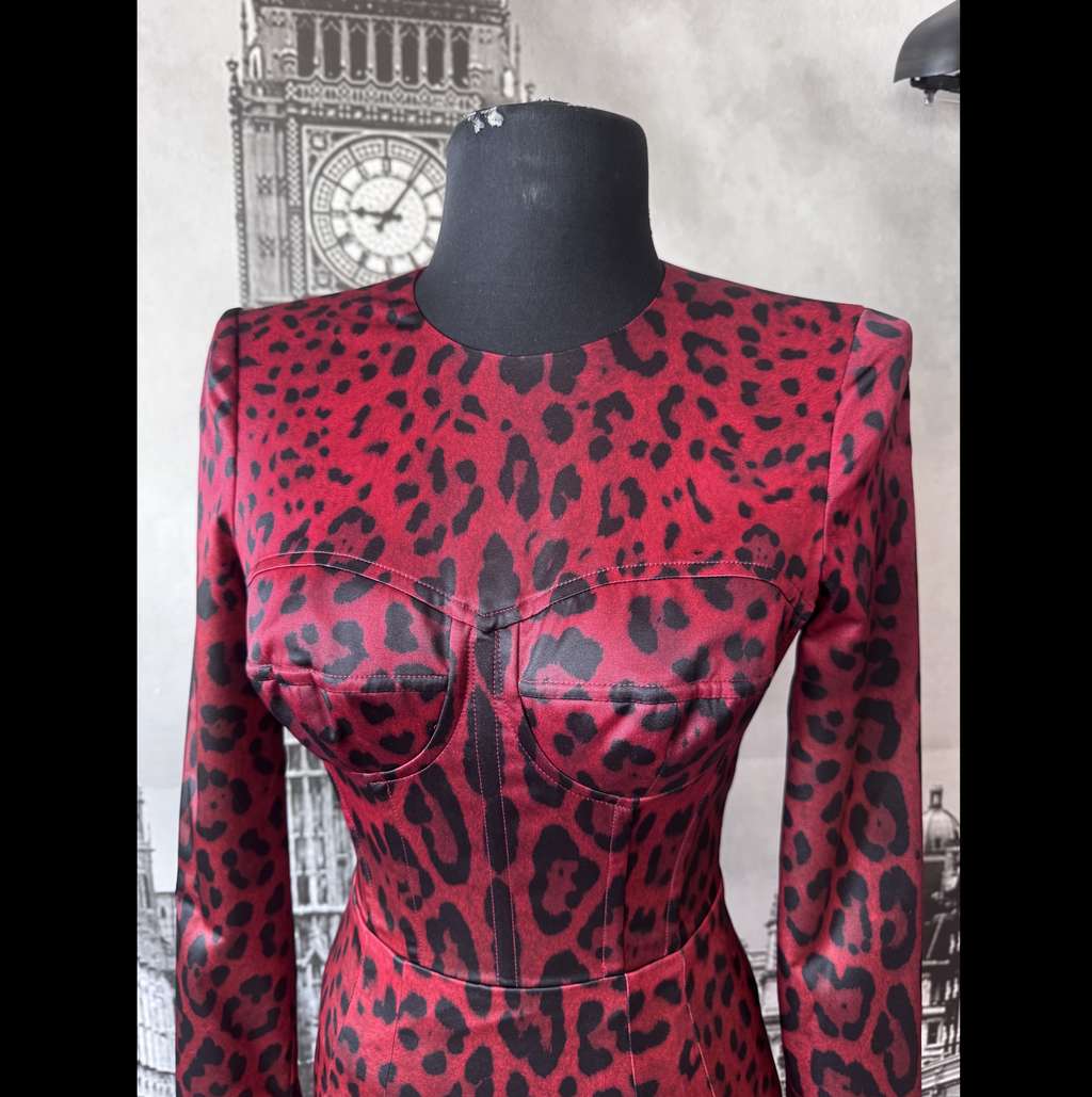 Dolce & Gabbana Stunning Dress Red Silk Never worn, with tag - Box View
