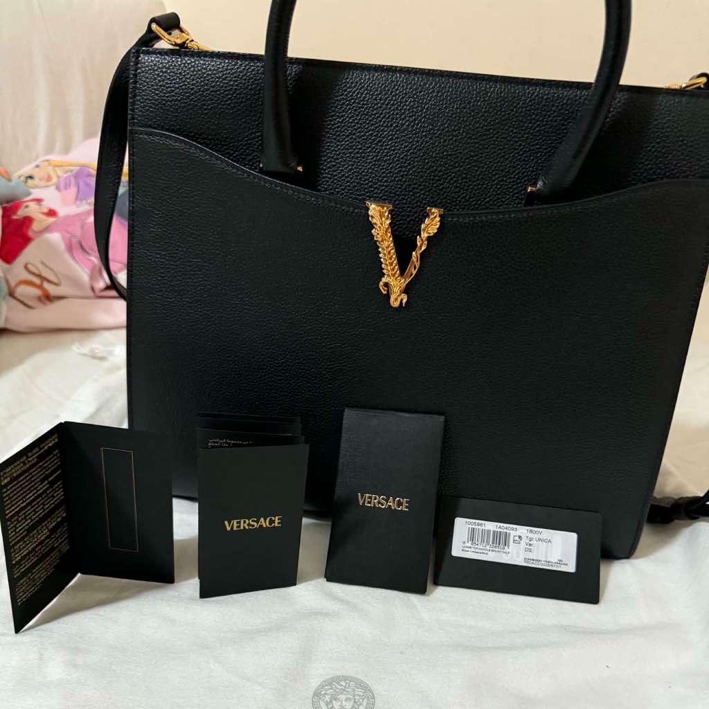 Versace virtus Black Leather Never worn - Box View