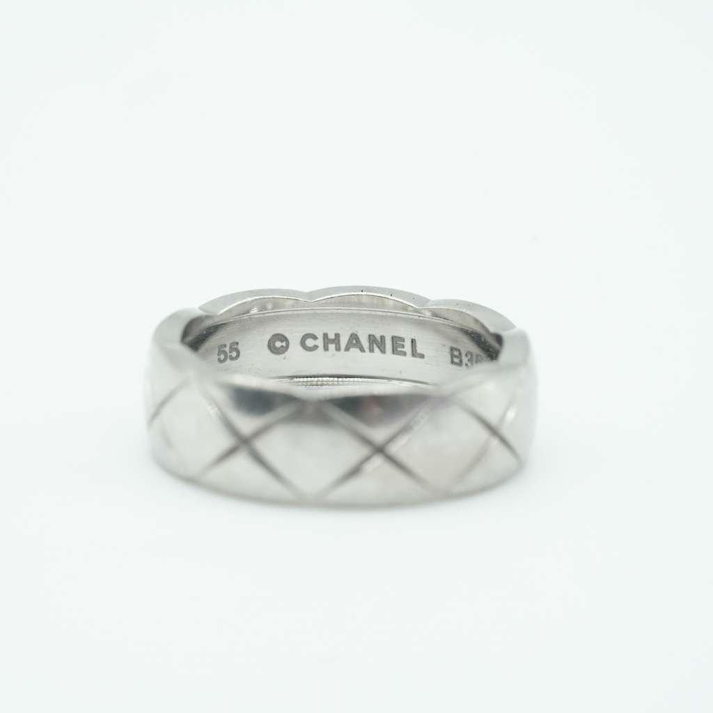 Chanel Coco Crush White White Gold Good - Box View