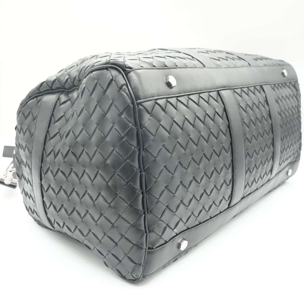 Bottega Veneta Intrecciato Duffle Bag Black Black Leather Good - Box View