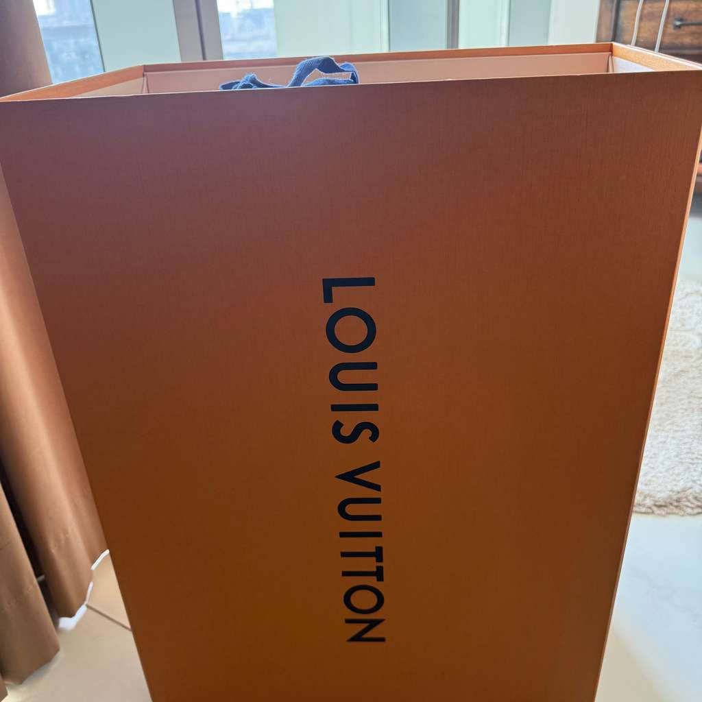 Louis Vuitton Carry on Black Leather Never worn, with tag - Box View