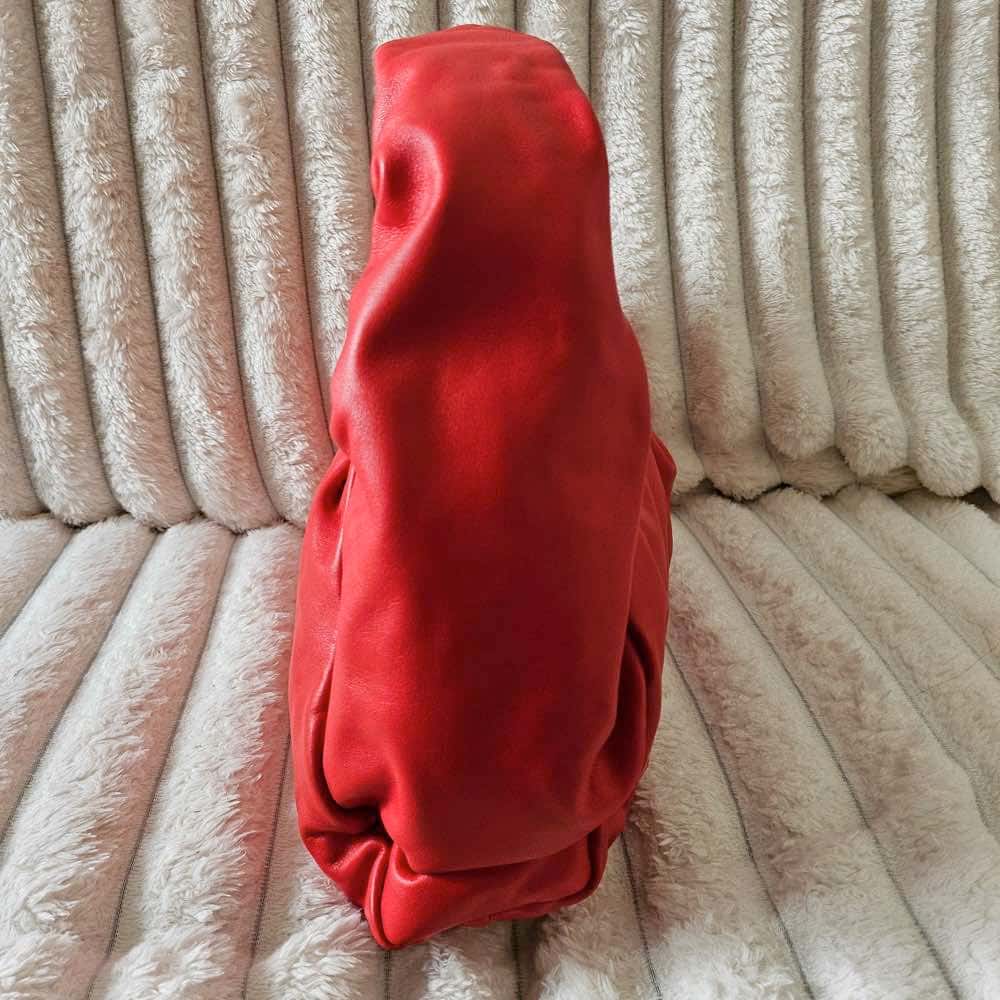 Bottega Veneta Shoulder Pouch Red Leather Good - Box View