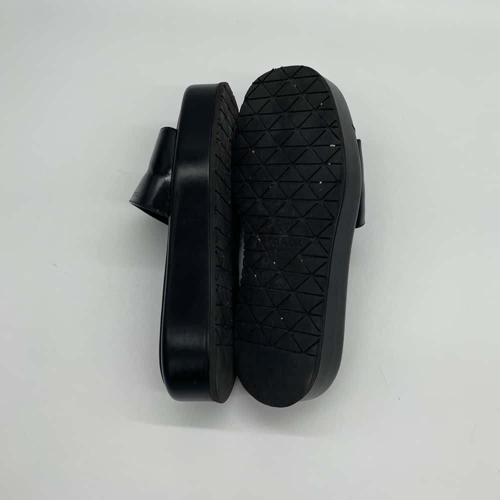 Prada Mules Black Leather Good - Box View