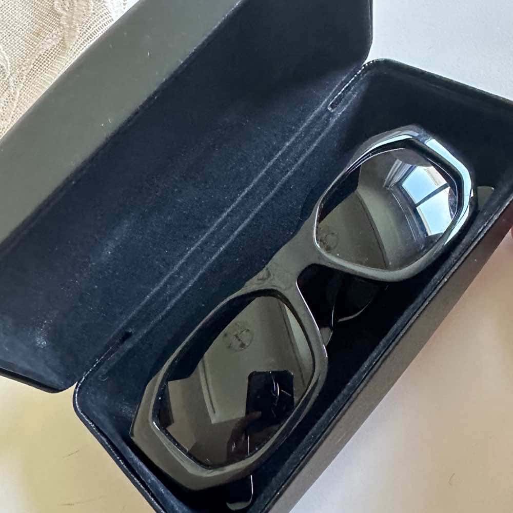 Versace Hexad Signature Sunglasses Black Acetate Very good - Model View