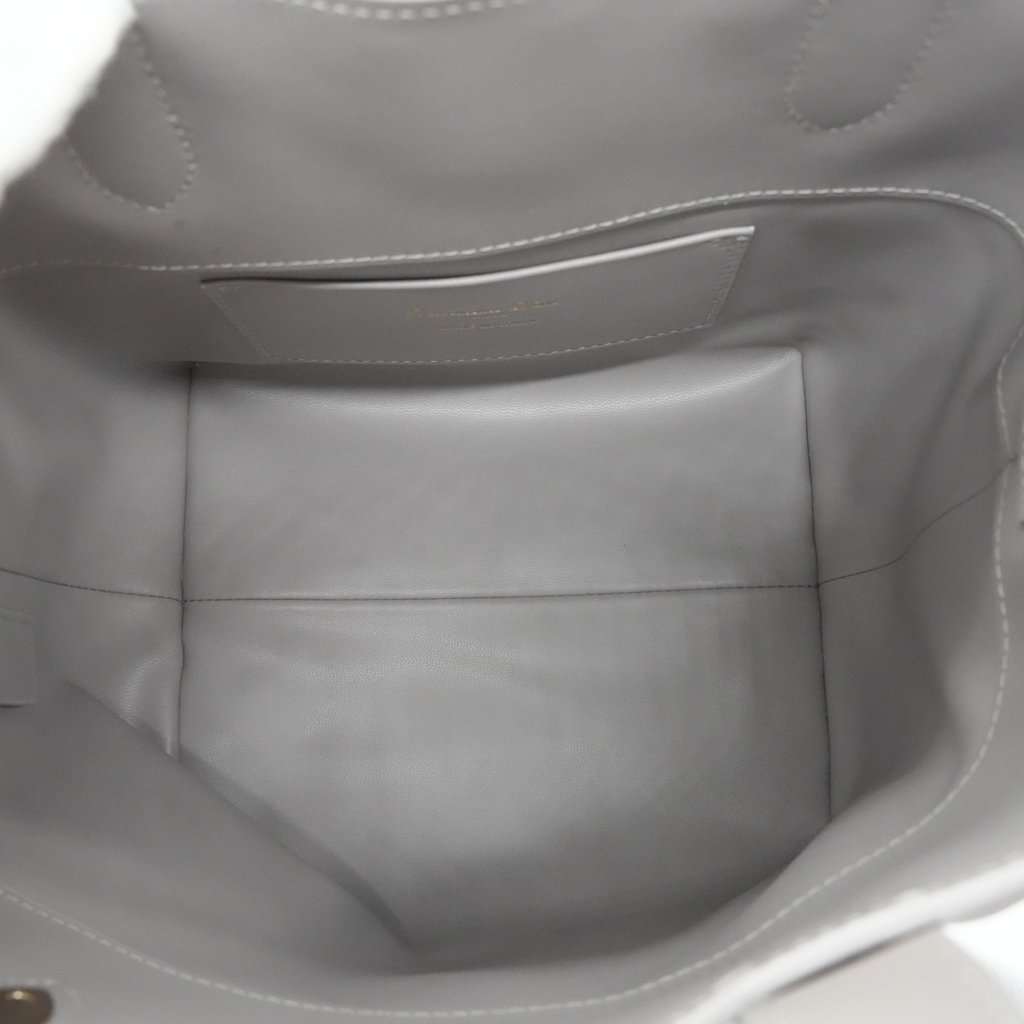 Dior Small Toujours Vertical Tote Grey Leather Never worn - Model View