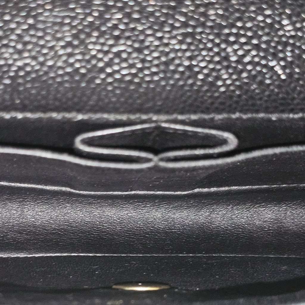 Chanel EAST WEST CAVIAR Black Leather Very good condition - Model View