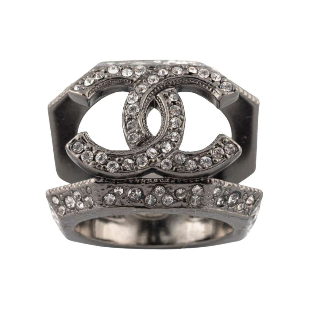 Chanel Product Grey Metal Very good condition - Front View