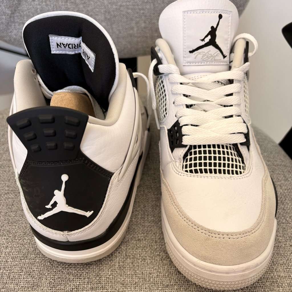 JORDAN Jordan4 Retro Military Black White Very good condition - Back View