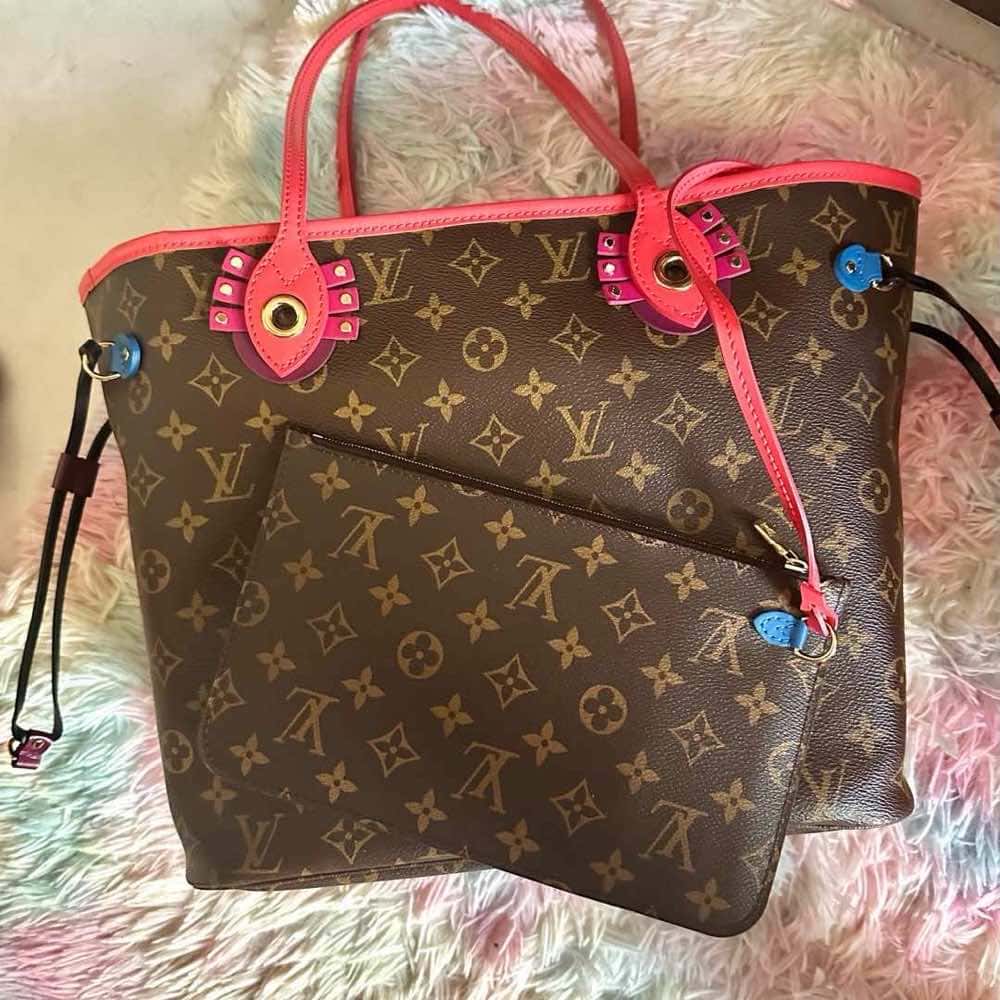 Louis Vuitton Neverfull Brown Canvas Silver Very good condition - Back View