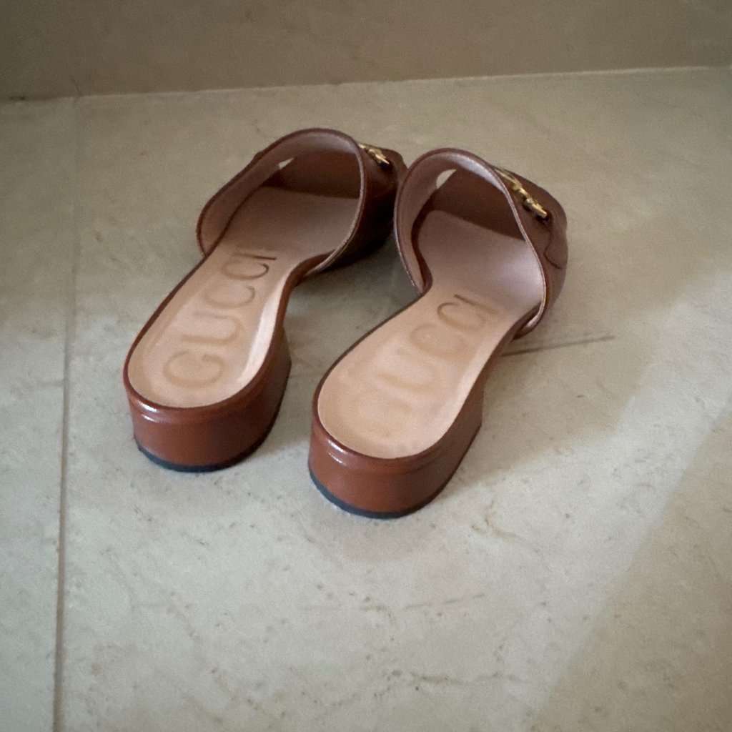 Gucci GG logo Brown Leather Very good - Back View