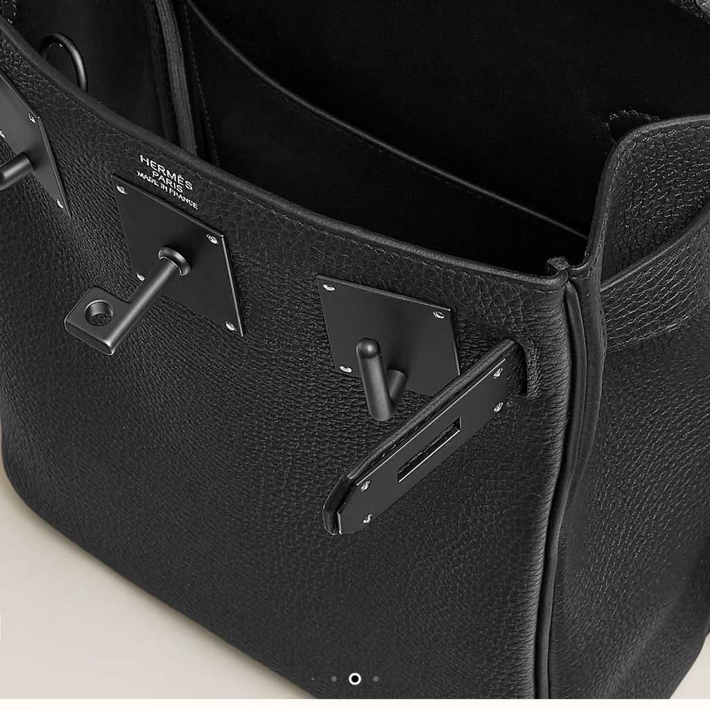 Hermès Hac a dos Black Hardware Black Never worn, with tag - Model View