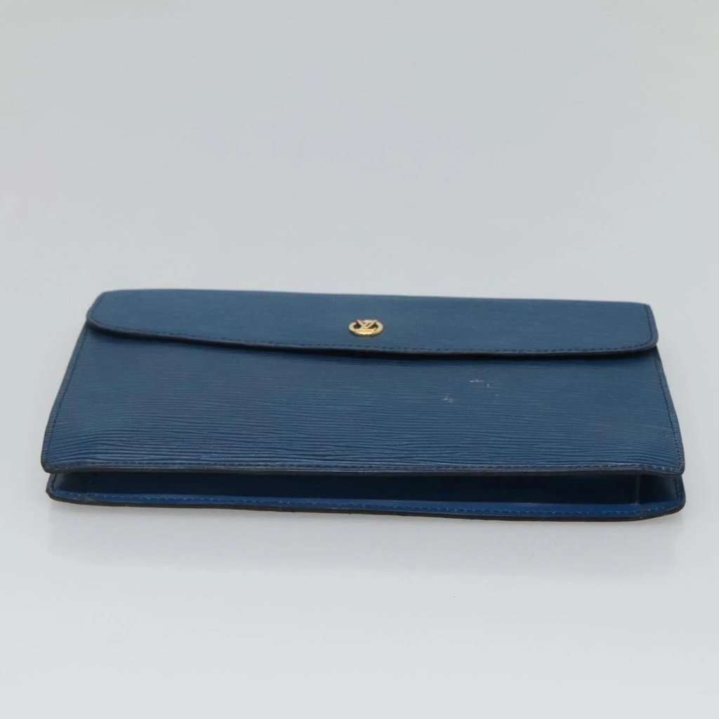 Louis Vuitton Clutch Blue Leather Good - Inside View