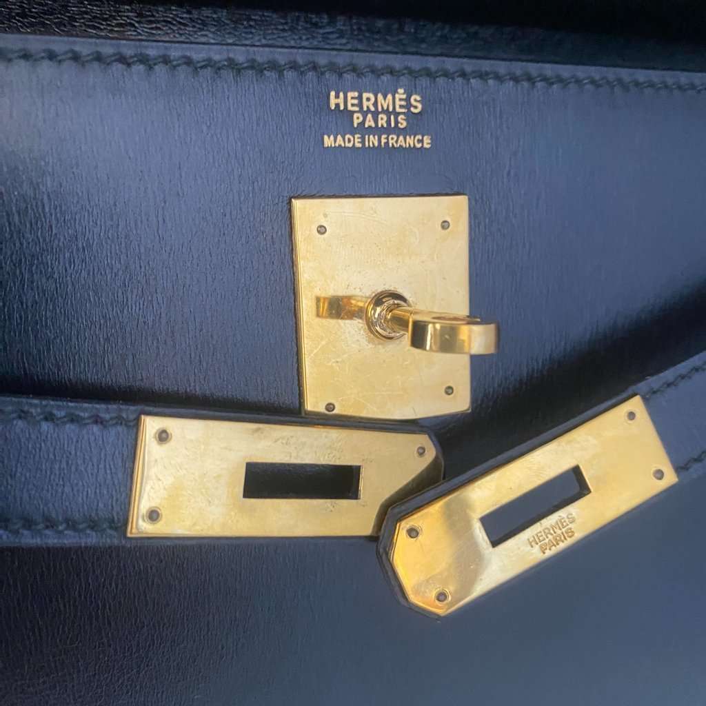 Hermès Kelly 32 Sellier Black Black Leather Good - Box View
