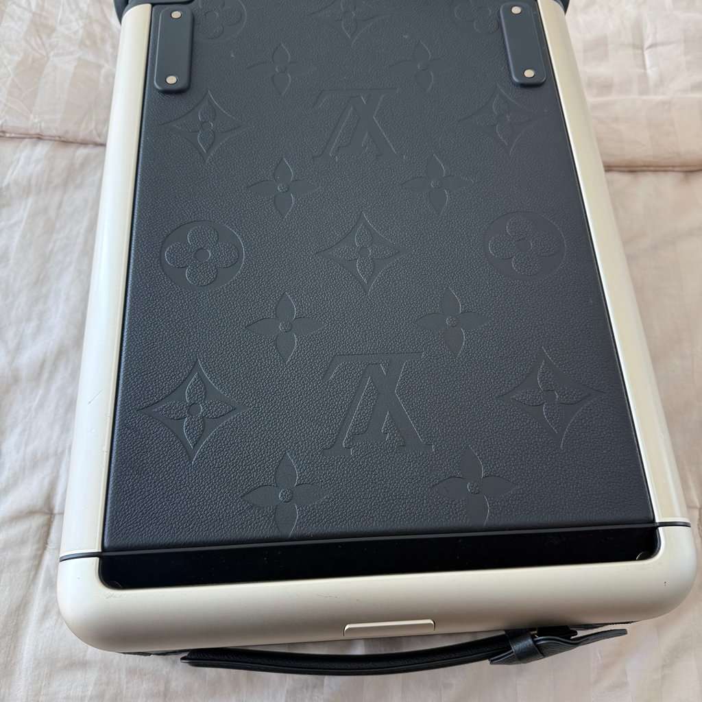 Louis Vuitton Carry on Black Leather Never worn, with tag - Back View