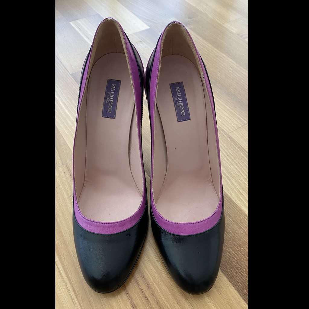Emilio Pucci Black Leather Heels Black Leather Very good condition - Back View