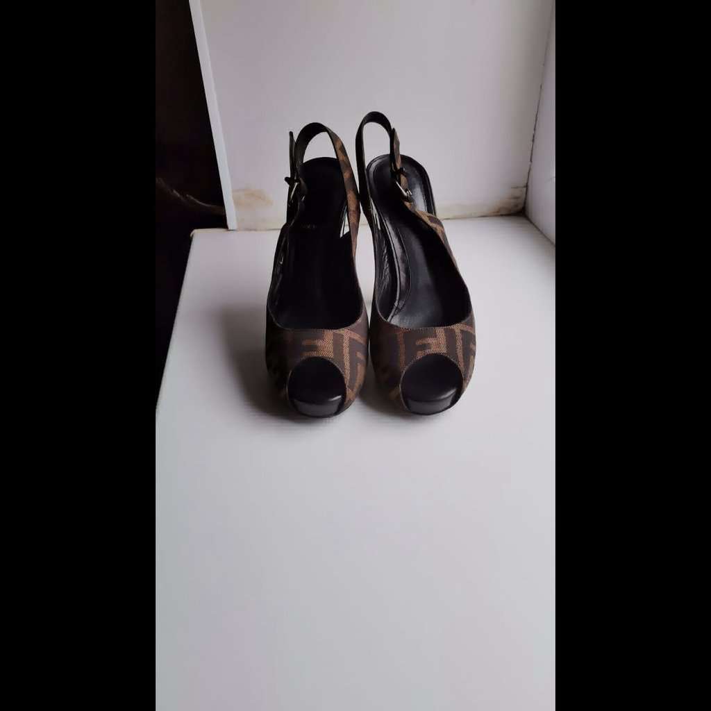 Fendi Heels Brown Cotton Never worn - Inside View