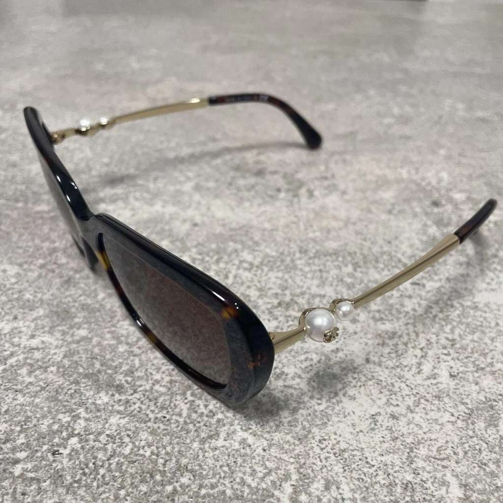 Chanel Limited Edition Sunglasses Black Very good condition - Back View