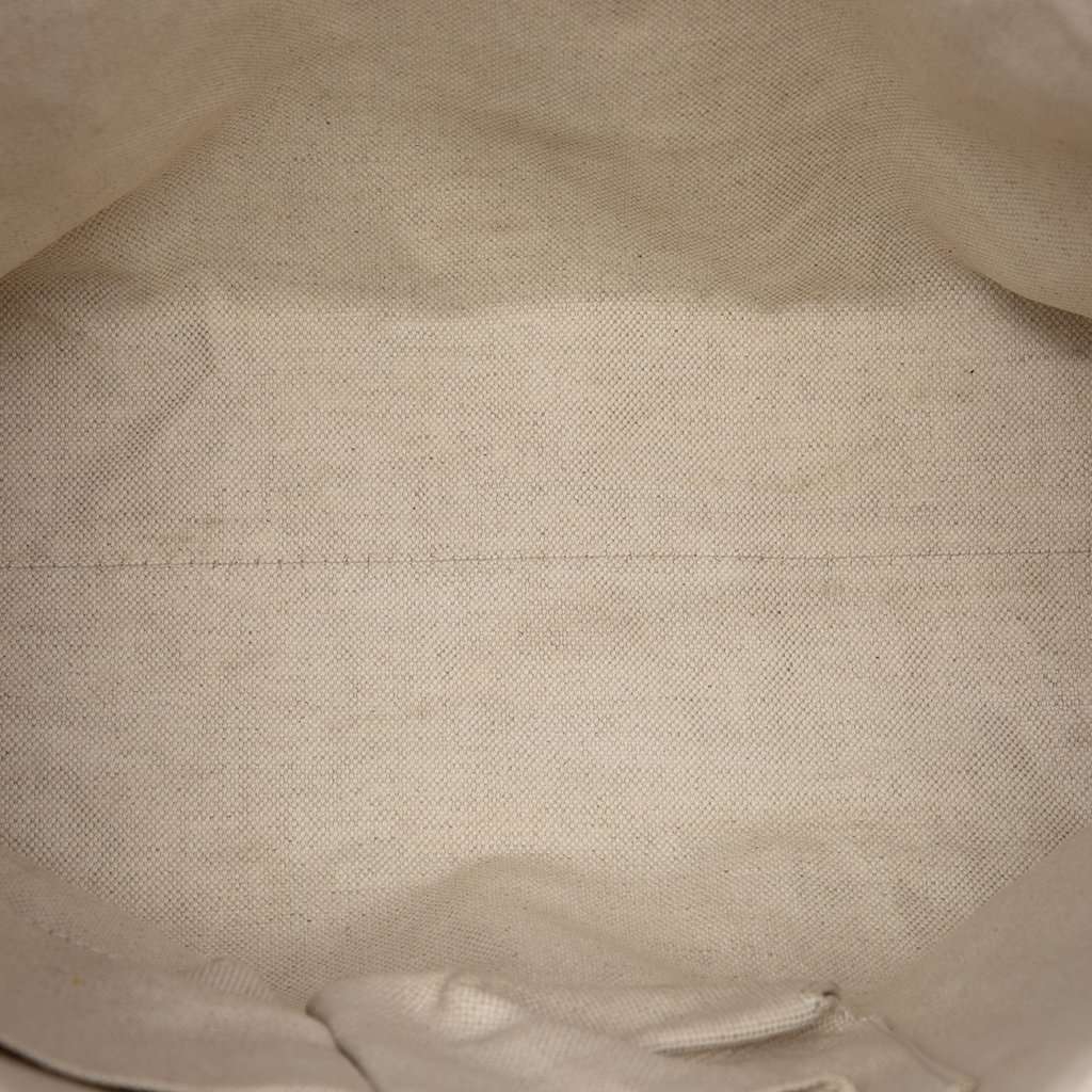 Gucci Small GG Canvas Miss GG Hobo Beige Very good - Model View