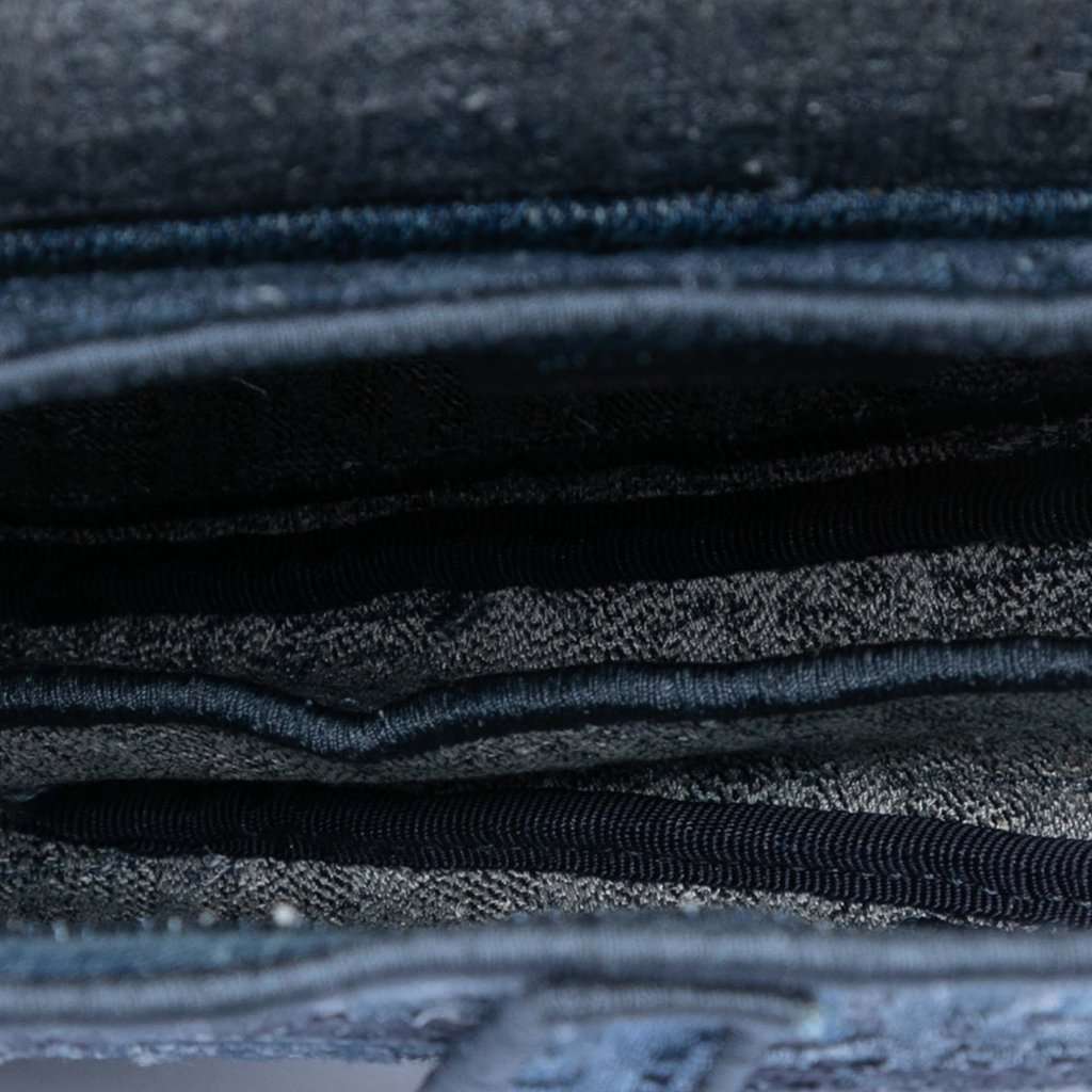 Dior Oblique Embroidered Denim Saddle Bag Blue Very good condition - Model View