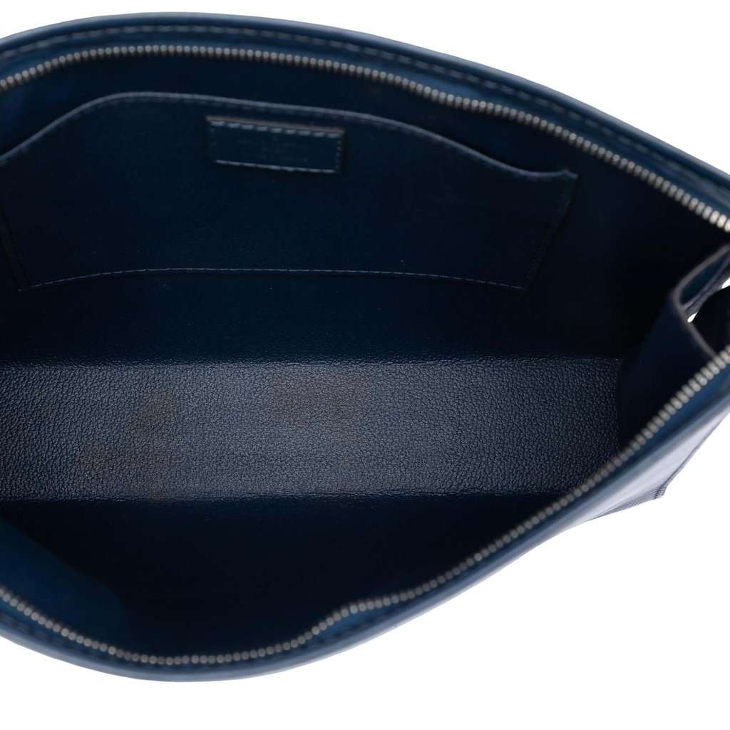 Louis Vuitton Epi Toiletry Pouch 26 Blue Leather Very good condition - Model View