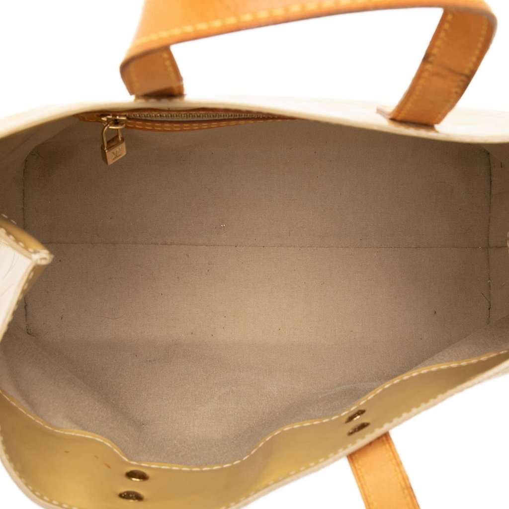 Louis Vuitton Monogram Vernis Reade PM Beige Leather Very good - Model View